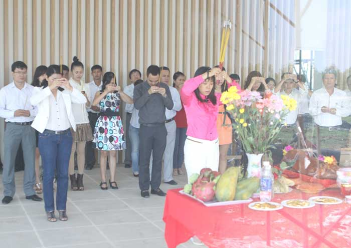 Bài cúng chuyển văn phòng chuẩn