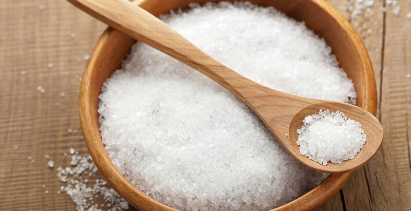 sử dụng muối xông nhà tẩy uế